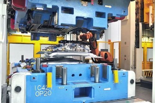 探秘天際汽車匠心智造工廠 首臺ME7量產車下線，橡膠制品助力品質升級